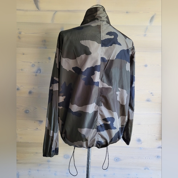 NWT Wild Fable Oversized Camo Camoflage Windbreaker Jacket size S - Picture 4 of 11